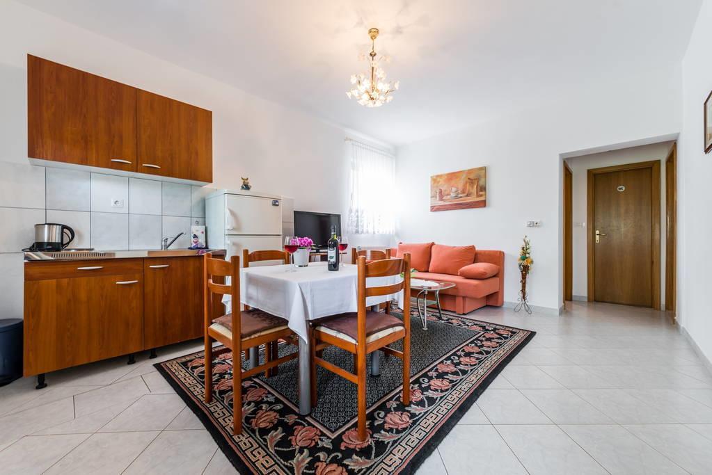 פודסטראנה Apartments Silvi מראה חיצוני תמונה