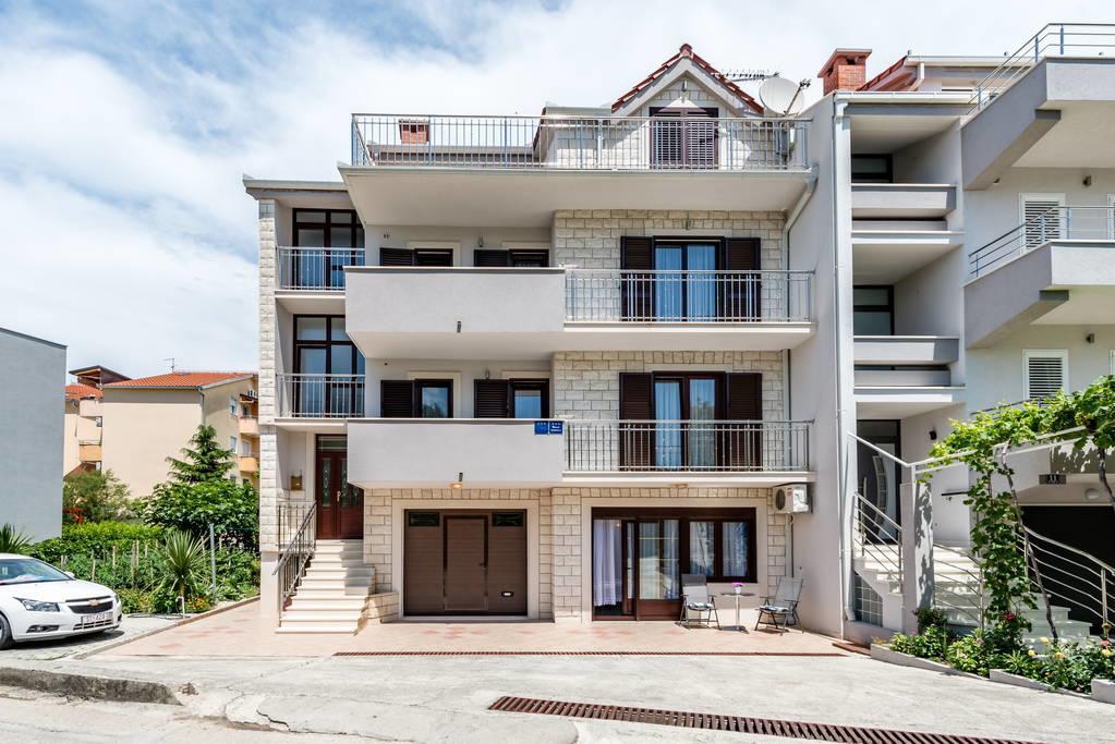 פודסטראנה Apartments Silvi מראה חיצוני תמונה