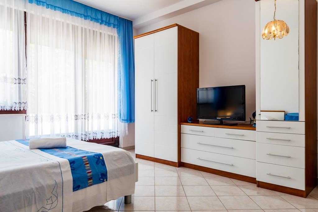 פודסטראנה Apartments Silvi מראה חיצוני תמונה