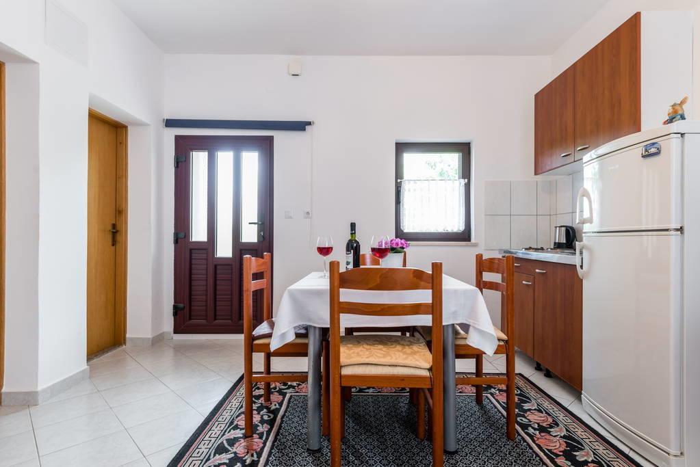 פודסטראנה Apartments Silvi מראה חיצוני תמונה
