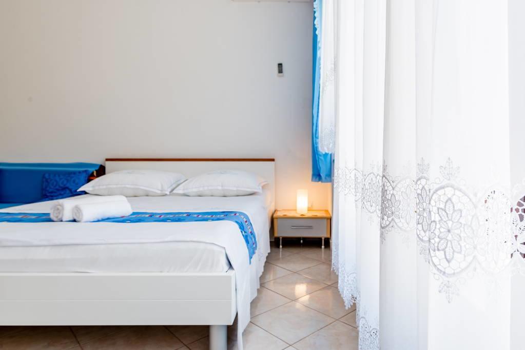 פודסטראנה Apartments Silvi מראה חיצוני תמונה