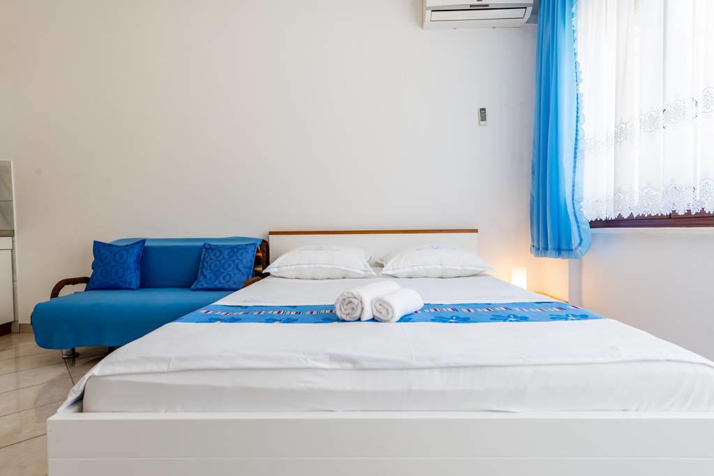 פודסטראנה Apartments Silvi מראה חיצוני תמונה